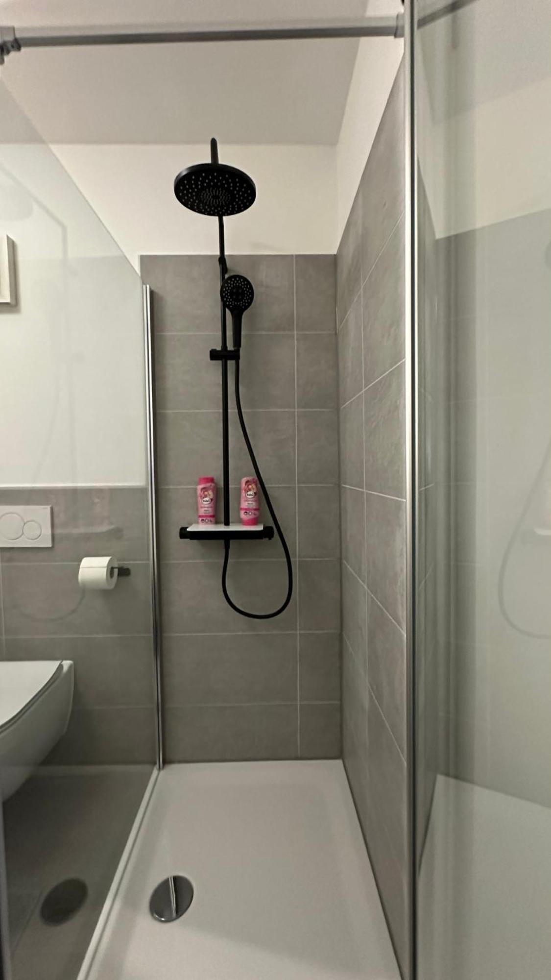 ברלין Traumhafte Wohnung Mitten In Charlottenburg מראה חיצוני תמונה